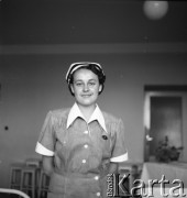 Lata 50., Polska.
Pielęgniarka.
Fot. Irena Jarosińska, zbiory Ośrodka KARTA