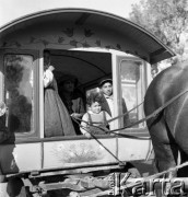 1958, Polska.
Tabor cygański.
Fot. Irena Jarosińska, zbiory Ośrodka KARTA