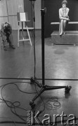 Ok. 1961, Warszawa, Polska.
Studio telewizyjne.
Fot. Irena Jarosińska, zbiory Ośrodka KARTA