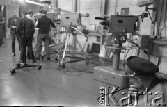 Ok. 1961, Warszawa, Polska.
Studio telewizyjne.
Fot. Irena Jarosińska, zbiory Ośrodka KARTA