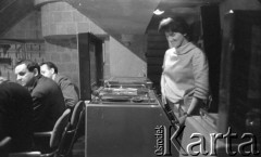 Ok. 1961, Warszawa, Polska.
Reżyserka w Telewizji Polskiej.
Fot. Irena Jarosińska, zbiory Ośrodka KARTA