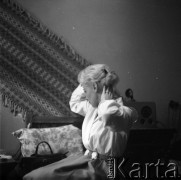 1960, Warszawa, Polska.
Aktorka Barbara Drapińska.
Fot. Irena Jarosińska, zbiory Ośrodka KARTA