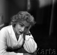 1960, Warszawa, Polska.
Aktorka Barbara Drapińska.
Fot. Irena Jarosińska, zbiory Ośrodka KARTA