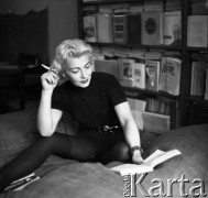 1960, Warszawa, Polska.
Aktorka Barbara Drapińska.
Fot. Irena Jarosińska, zbiory Ośrodka KARTA
