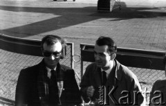 Lata 50. lub 60., Polska.
Powitanie na lotnisku.
Fot. Irena Jarosińska, zbiory Ośrodka KARTA