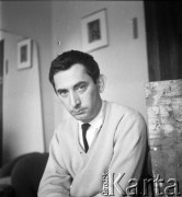 Lata 50. lub 60., Polska.
Aktor Gustaw Holoubek.
Fot. Irena Jarosińska, zbiory Ośrodka KARTA