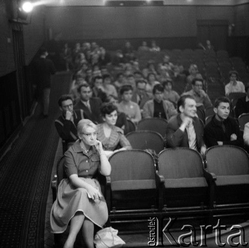 Lata 50. lub 60., Polska.
Publiczność w kinie.
Fot. Irena Jarosińska, zbiory Ośrodka KARTA