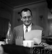 Lata 50. lub 60., Warszawa, Polska.
Ośrodek Francuski Uniwersytetu Warszawskiego.
Fot. Irena Jarosińska, zbiory Ośrodka KARTA