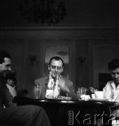 Lata 50. lub 60., Warszawa, Polska.
Ośrodek Francuski Uniwersytetu Warszawskiego.
Fot. Irena Jarosińska, zbiory Ośrodka KARTA 
