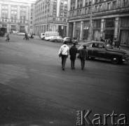 Lata 60., Warszawa, Polska.
Aktor Ludwik Halicz (pierwszy z prawej).
Fot. Irena Jarosińska, zbiory Ośrodka KARTA