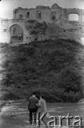 Lata 50. lub 60., Kazimierz Dolny, Polska.
Ruiny zamku.
Fot. Stanisław Pieniążek, zbiory Ośrodka KARTA