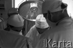 Lata 50. lub 60., Zakopane, Polska.
Operacja.
Fot. Stanisław Pieniążek, zbiory Ośrodka KARTA