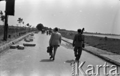 Lata 50. lub 60., Warszawa, Polska.
Ulica Wał Miedzeszyński.
Fot. Irena Jarosińska, zbiory Ośrodka KARTA