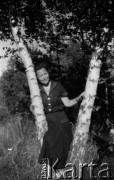 Lata 50. lub 60., Polska.
Kobieta.
Fot. Irena Jarosińska, zbiory Ośrodka KARTA