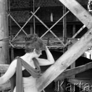 1965-1975, Opole, Polska.
Budowa Teatru Dramatycznego im. Jana Kochanowskiego.
Fot. Irena Jarosińska, zbiory Ośrodka KARTA 
