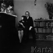 Lata 60., Kraków, Polska.
Imieniny piosenkarki Ewy Demarczyk.
Fot. Irena Jarosińska, zbiory Ośrodka KARTA 
