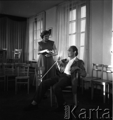 Lata 50. lub 60., Polska.
Próba spektaklu teatralnego.
Fot. Irena Jarosińska, zbiory Ośrodka KARTA