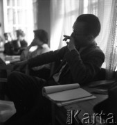 Lata 50. lub 60., Polska.
Próba spektaklu teatralnego.
Fot. Irena Jarosińska, zbiory Ośrodka KARTA