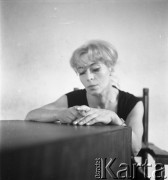 Lata 50., Polska.
Gimnastyczka Malina Michalska. 
Fot. Irena Jarosińska, zbiory Ośrodka KARTA