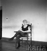 Lata 50., Polska.
Gimnastyczka Malina Michalska. 
Fot. Irena Jarosińska, zbiory Ośrodka KARTA