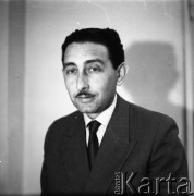 Lata 50. lub 60., Polska.
Zdjęcie legitymacyjne Stanisława Pieniążka - męża fotografki Ireny Jarosińskiej.
Fot. Irena Jarosińska, zbiory Ośrodka KARTA