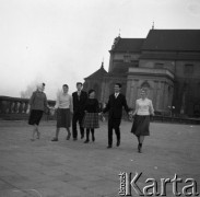 Lata 60., Polska.
Studenci z zagranicy.
Fot. Irena Jarosińska, zbiory Ośrodka KARTA