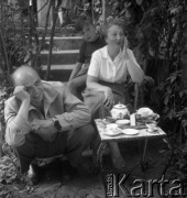 Lata 60. lub 70., Polska.
Państwo Zarembscy.
Fot. Irena Jarosińska, zbiory Ośrodka KARTA