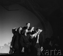 Lata 60. lub 70., Wrocław, Polska.
Teatr.
Fot. Irena Jarosińska, zbiory Ośrodka KARTA 
