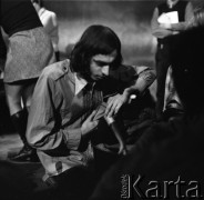Lata 60. lub 70., Wrocław, Polska.
Teatr.
Fot. Irena Jarosińska, zbiory Ośrodka KARTA 
