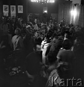 Lata 60. lub 70., Wrocław, Polska.
Klub studencki.
Fot. Irena Jarosińska, zbiory Ośrodka KARTA