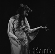 1977, Warszawa, Polska
Anna Chodakowska jako Ofelia w sztuce teatralnej 