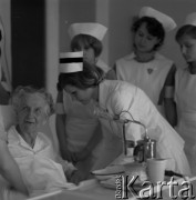 Maj 1978, Warszawa, Polska.
Szkoła pielęgniarska na Solcu.
Fot. Irena Jarosińska, zbiory Ośrodka KARTA 

