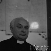 Sierpień 1978, Warszawa, Polska.
Ksiądz Ryszard Trenkler - senior diecezji warszawskiej Kościoła Ewangelicko-Augsburskiego.
Fot. Irena Jarosińska, zbiory Ośrodka KARTA