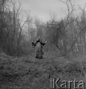 Kwiecień 1979, Warszawa, Polska.
Magda Ziemska na Młocinach.
Fot. Irena Jarosińska, zbiory Ośrodka KARTA
