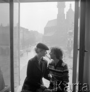 1979, Kraków, Polska.
Dziedziniec Collegium Maius Uniwersytetu Jagiellońskiego - uczestnicy kursów polonijnych organizowanych przez Instytut Badań Polonijnych.
Fot. Irena Jarosińska, zbiory Ośrodka KARTA