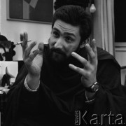 Lata 80., Polska.
Operator kamery Tomasz Majcherowicz - znajomy fotografki Ireny Jarosińskiej.
Fot. Irena Jarosińska, zbiory Ośrodka KARTA