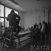 lata 70-te, Warszawa, Polska
Malarz Henryk Stażewski z wizytą w Akademii Sztuk Pięknych. Koncert na cześć artysty.
Fot. Irena Jarosińska, zbiory Ośrodka KARTA