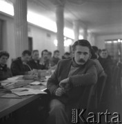 lata 70-te, Warszawa, Polska
Posiedzenie sejmowej komisji ds. gospodarczo-socjalnych.
Fot. Irena Jarosińska, zbiory Ośrodka KARTA