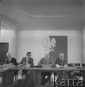 lata 70-te, Warszawa, Polska
Posiedzenie sejmowej komisji ds. gospodarczo-socjalnych.
Fot. Irena Jarosińska, zbiory Ośrodka KARTA