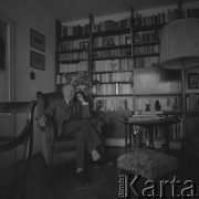 lata 70-te, Warszawa, Polska
Prozaik i poeta Andrzej Kuśniewicz
Fot. Irena Jarosińska, zbiory Ośrodka KARTA