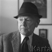 lata 70-te, Warszawa, Polska
Prozaik i poeta Andrzej Kuśniewicz
Fot. Irena Jarosińska, zbiory Ośrodka KARTA