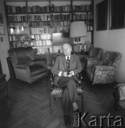 lata 70-te, Warszawa, Polska
Prozaik i poeta Andrzej Kuśniewicz
Fot. Irena Jarosińska, zbiory Ośrodka KARTA