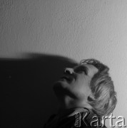 Lata 80., Polska.
Malarz Juliusz Woźniak.
Fot. Irena Jarosińska, zbiory Ośrodka KARTA