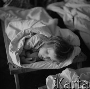 Lata 80., Warszawa, Polska.
Przedszkole na ulicy Orlej.
Fot. Irena Jarosińska, zbiory Ośrodka KARTA