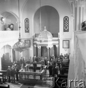 18.04.1983, Warszawa, Polska.
Synagoga im. Zalmana i Rywki Małżonków Nożyków na ulicy Twardej. 
Fot. Irena Jarosińska, zbiory Ośrodka KARTA