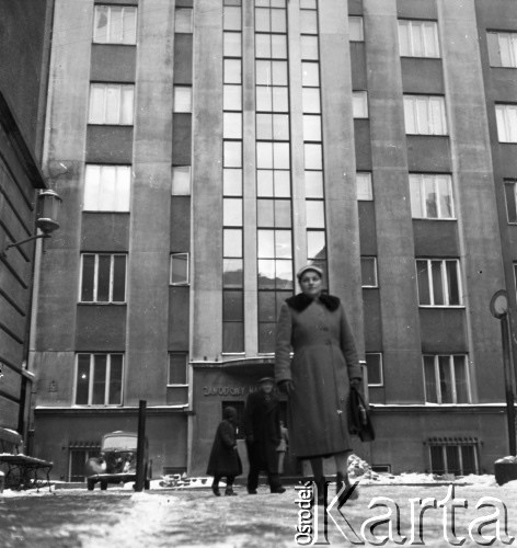 Lata 50. lub 60., Polska.
Nauczycielka.
Fot. Irena Jarosińska, zbiory Ośrodka KARTA