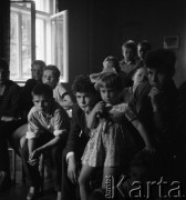 Lata 50. lub 60., Wrocław, Polska.
Dzieci.
Fot. Irena Jarosińska, zbiory Ośrodka KARTA