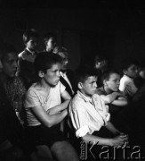 Lata 50. lub 60., Wrocław, Polska.
Dzieci.
Fot. Irena Jarosińska, zbiory Ośrodka KARTA
