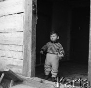 Lata 50. lub 60., Polska.
Muzułmańskie dziecko.
Fot. Irena Jarosińska, zbiory Ośrodka KARTA