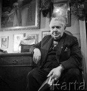 Lata 50. lub 60., Polska.
Mężczyzna.
Fot. Irena Jarosińska, zbiory Ośrodka KARTA